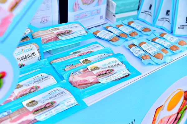 首次亮相成都亲子熊猫跑 美好食品Soulcook获高品质家庭点赞