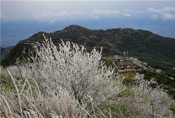 四川华蓥：瑞雪迎冬