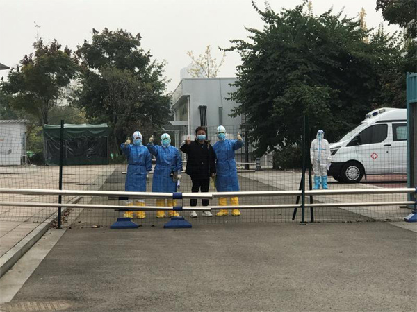 成都此轮本土疫情首位患者出院