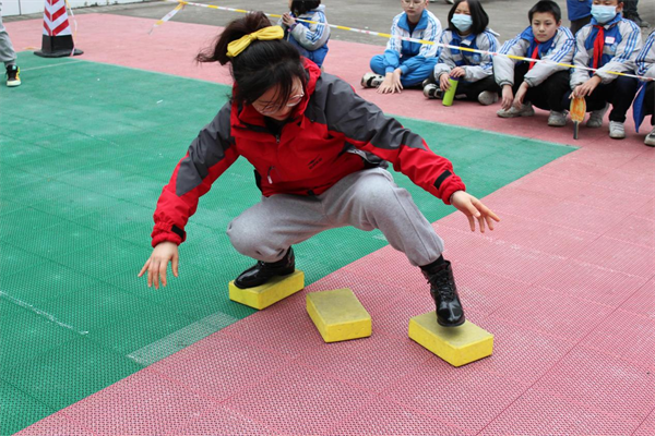 巴中市巴州区第十一小学校第二届师生趣味运动会