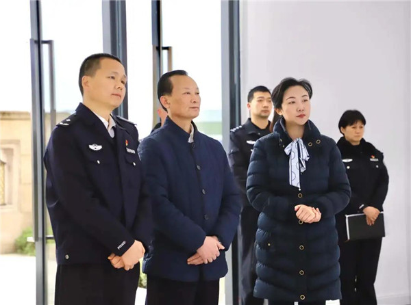 四川警察学院党委书记周朝坤到雅安看望慰问警院实习学员