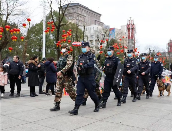 广安公安接警2.5万起，办证1200余件 全力护航平安春节