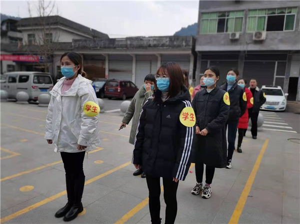 巴中南江县沙河镇小学：组织开展春季开学疫情防控演练