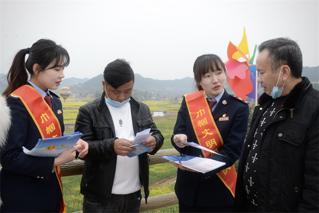 不负最美芳华 致敬“绽放”在四川税务一线的她们