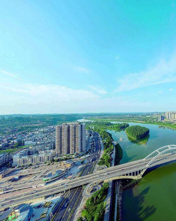 Ziyang：Half Modern，Half Town