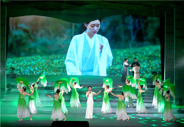 广元苍溪：“新村SONG·苍溪本色”大型组歌成功首演