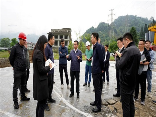 雅安宝兴：全力以赴推进项目建设 力争早日建成达效