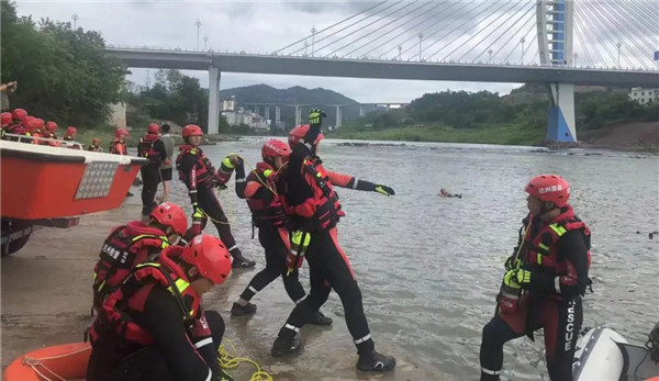 渠县应急救援大队：闻“汛”而动以练备战 厉兵秣马淬炼精兵